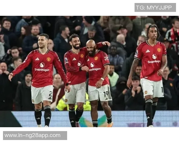 曼联官方回应出售传闻称不与新投资者谈判 曼联官方回应出售传闻称不与新投资者谈判